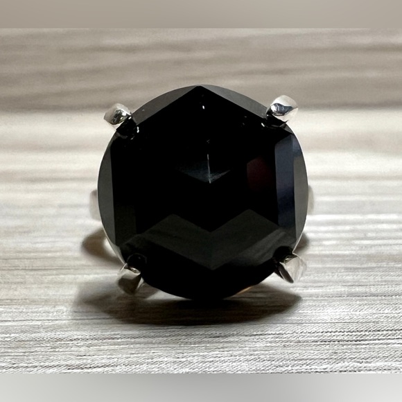 Vintage Handmade Modernist Sterling Silver Prong-Set Black Agate Ring, Size 6.75 - Picture 2 of 11